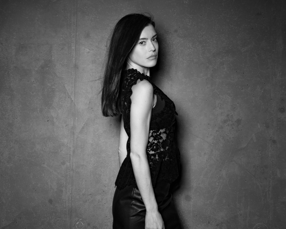 studio beauty fashion portrait